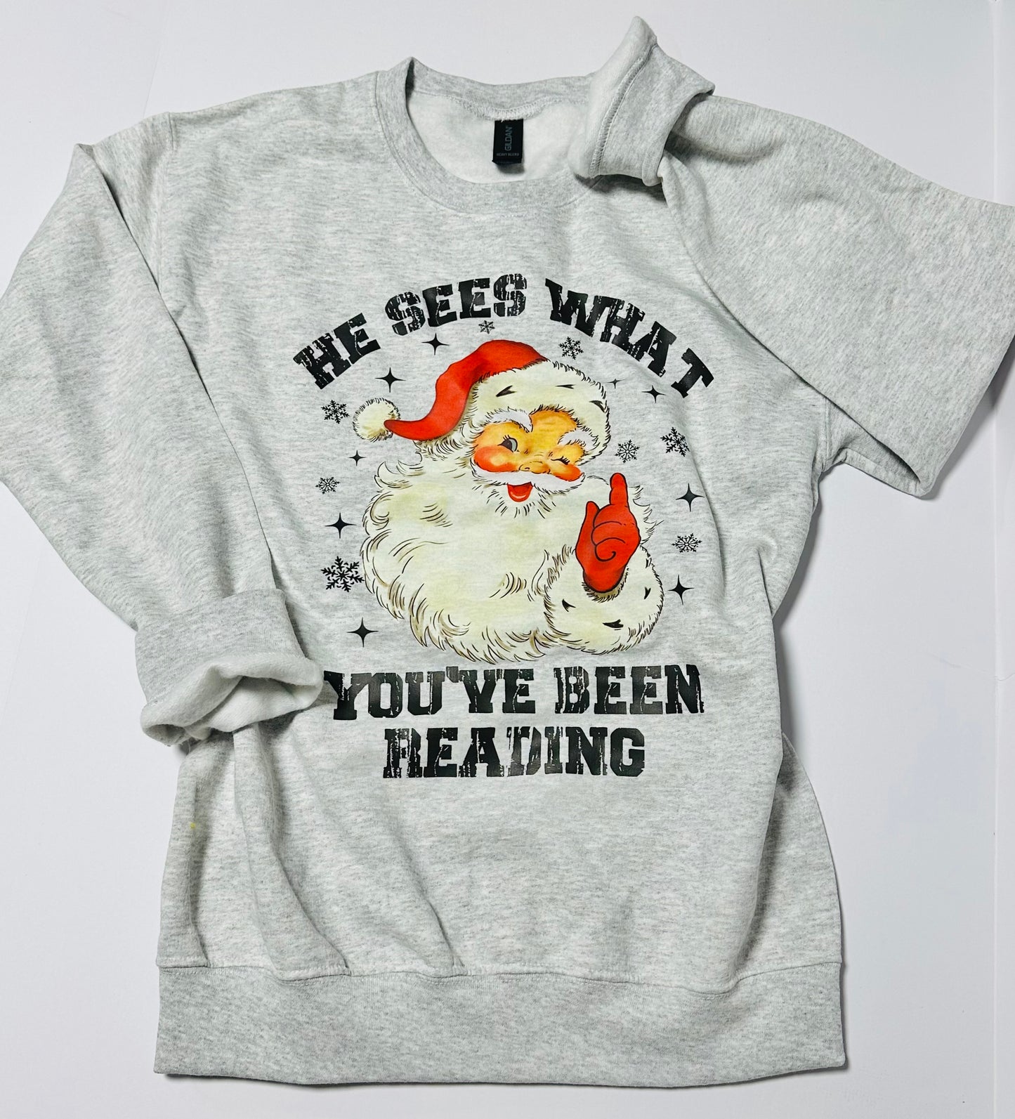 He See’s What You’ve Been Reading Tee // Crew