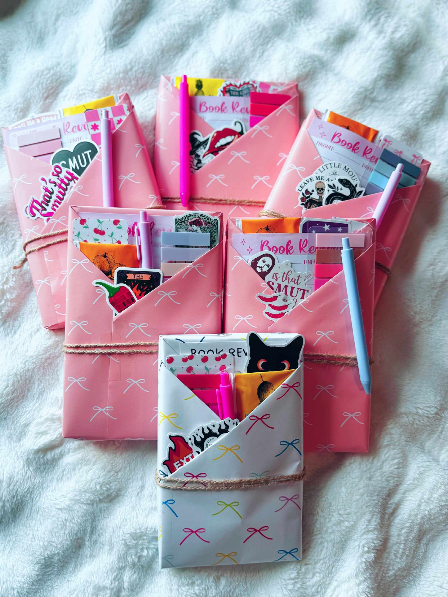 Blind Date With A Book (Club) Book #2 ๐ ๐ถ๏ธ Spicy + Suspensy ***AUTHOR SIGNED PLACARD INSERT***
