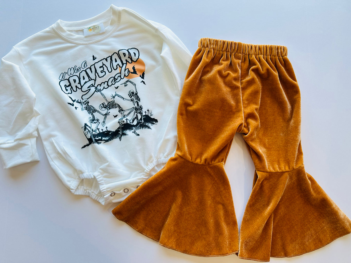 Vintage Velvet Bells RTS