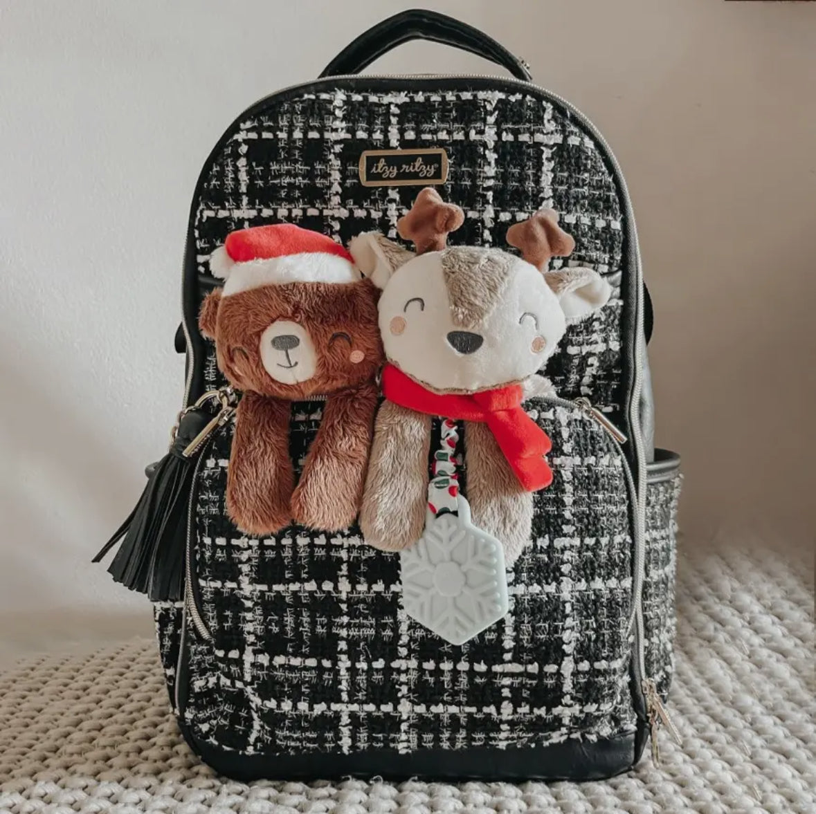 Itzy Holiday Lovey Reindeer // Bear