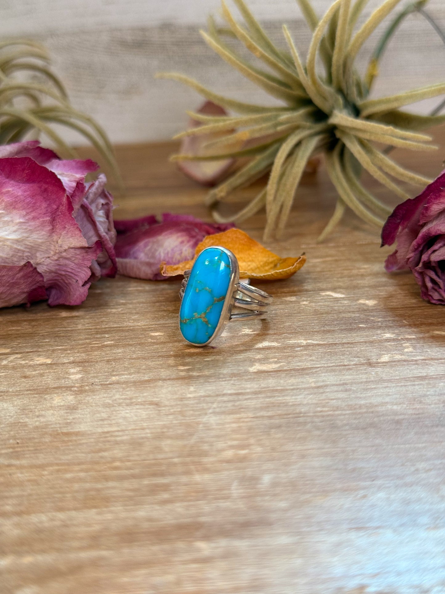 Kingman Turquoise Sterling Silver Ring – Size 7