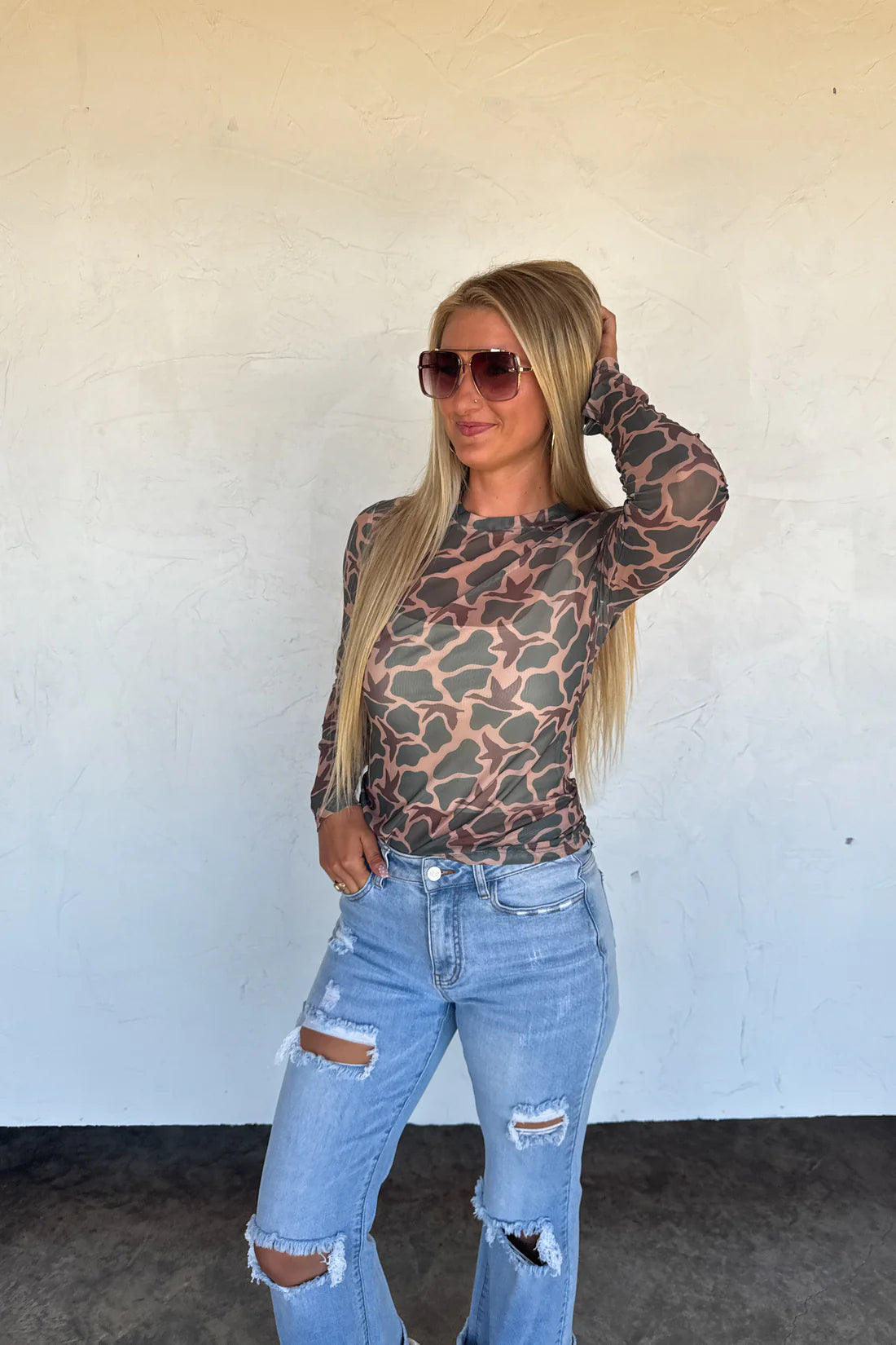 The Hunting Wives Mesh