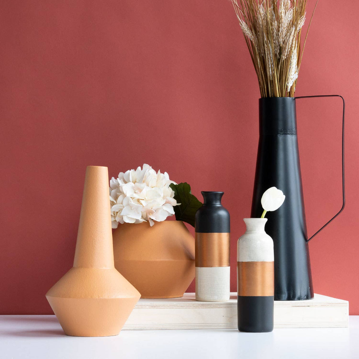 Zion Black Modern Farmhouse Metal Decorative Vase