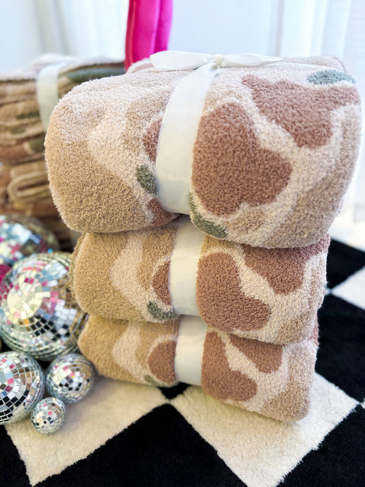 Luxe Retro Camo Throw Blanket
