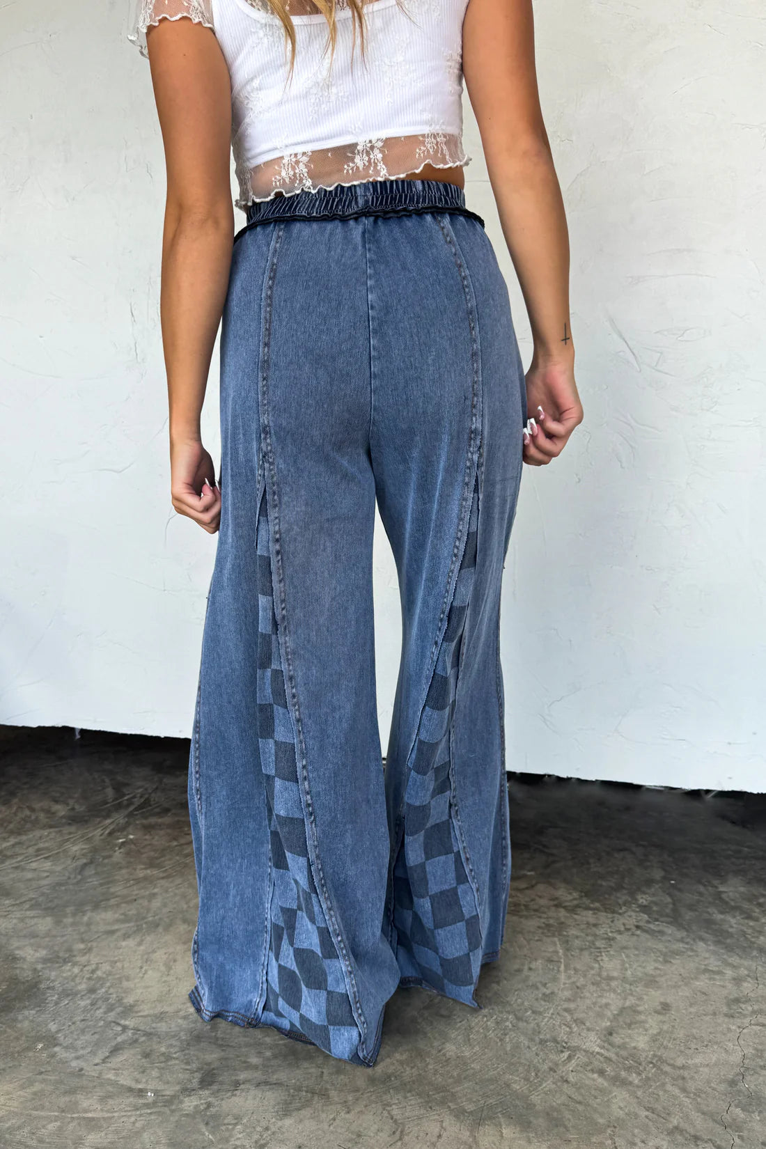 Busta Move Check Flares RTS