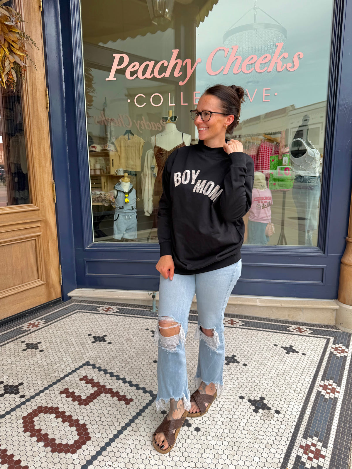 Boy Mom Mock Neck In Black
