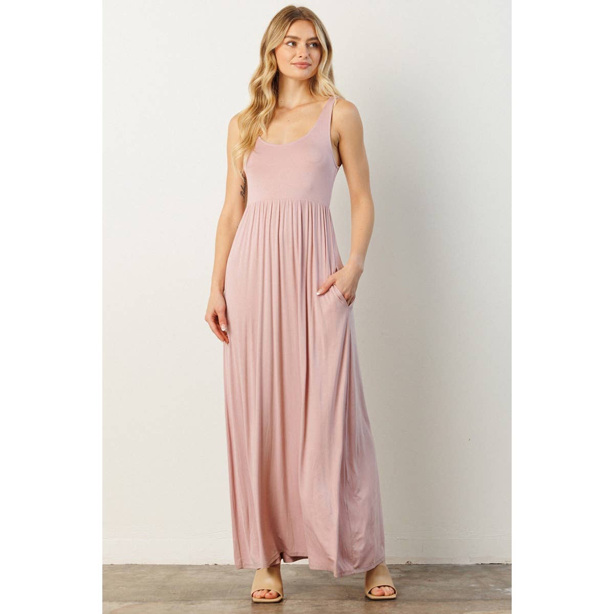 Krysta Sleeveless Empire Waist Maxi Dress