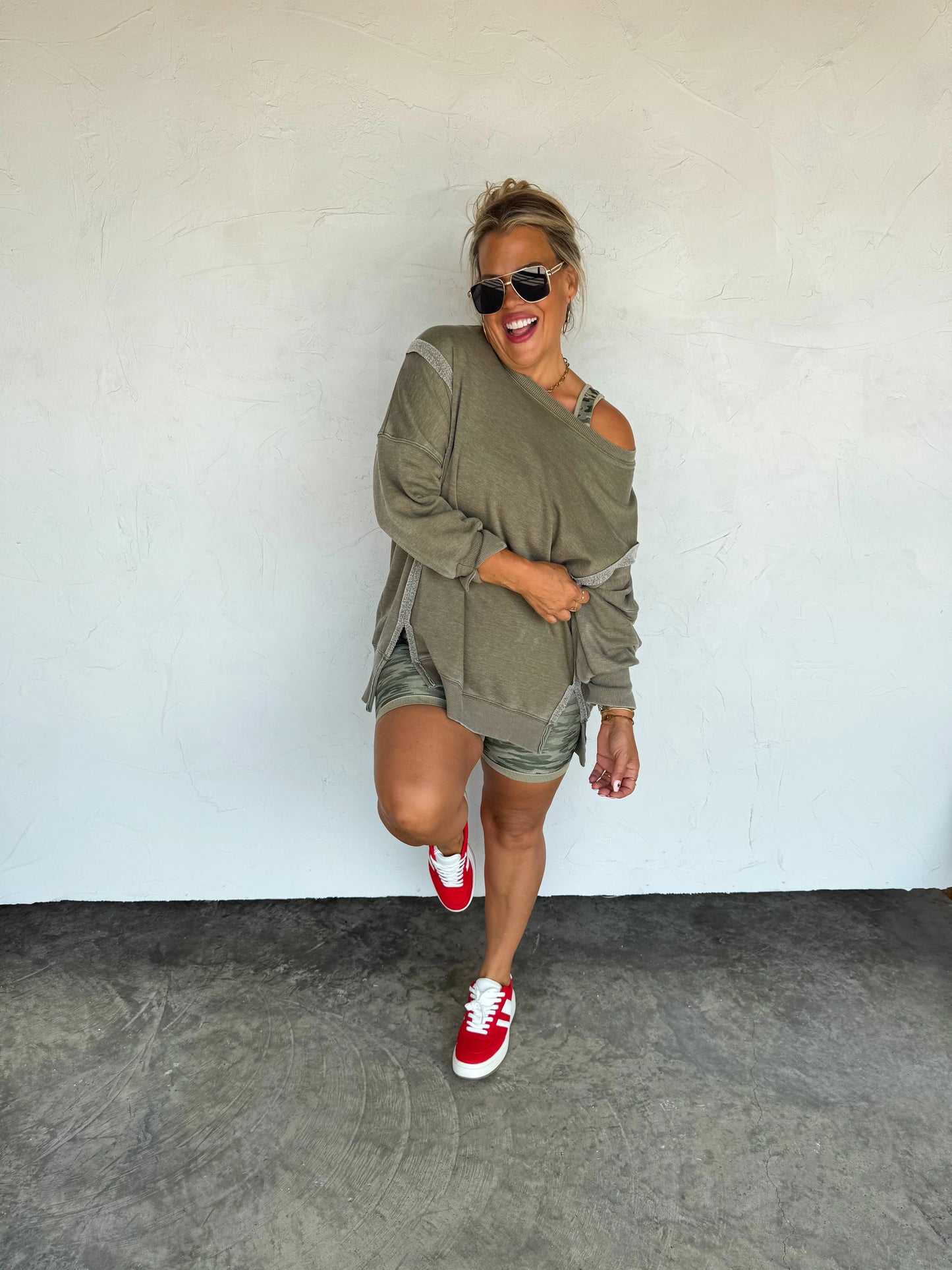 Vega Vintage Wash + Unique Hem Crews RTS