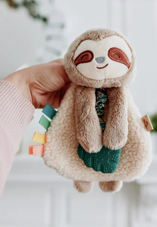 Itzy Lovey Sloth