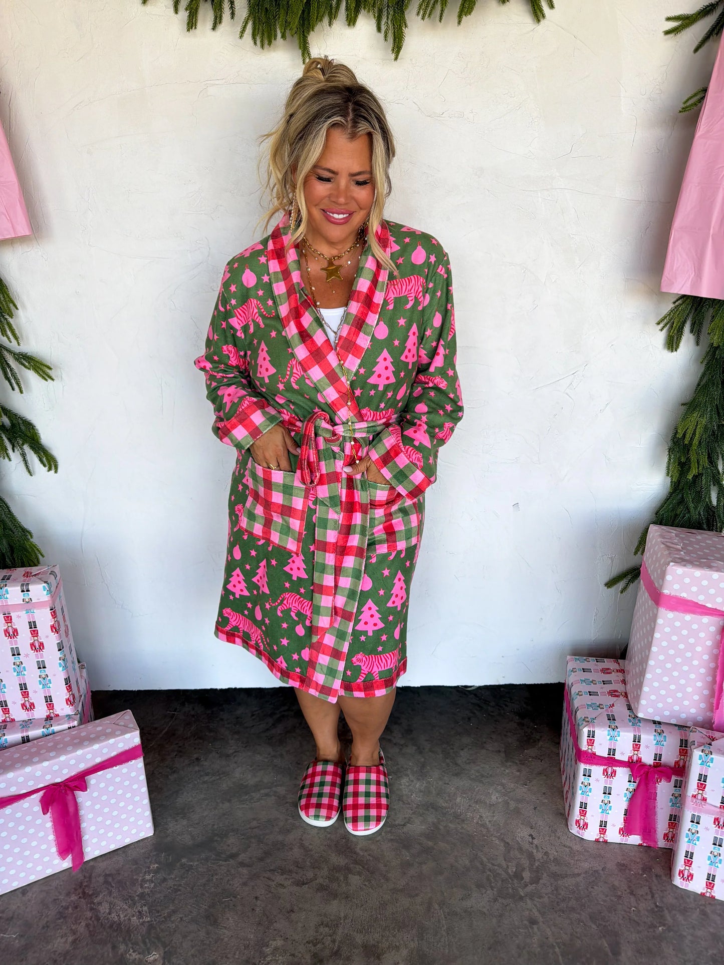 Tiger Home For The Holidays Green Robe PREO