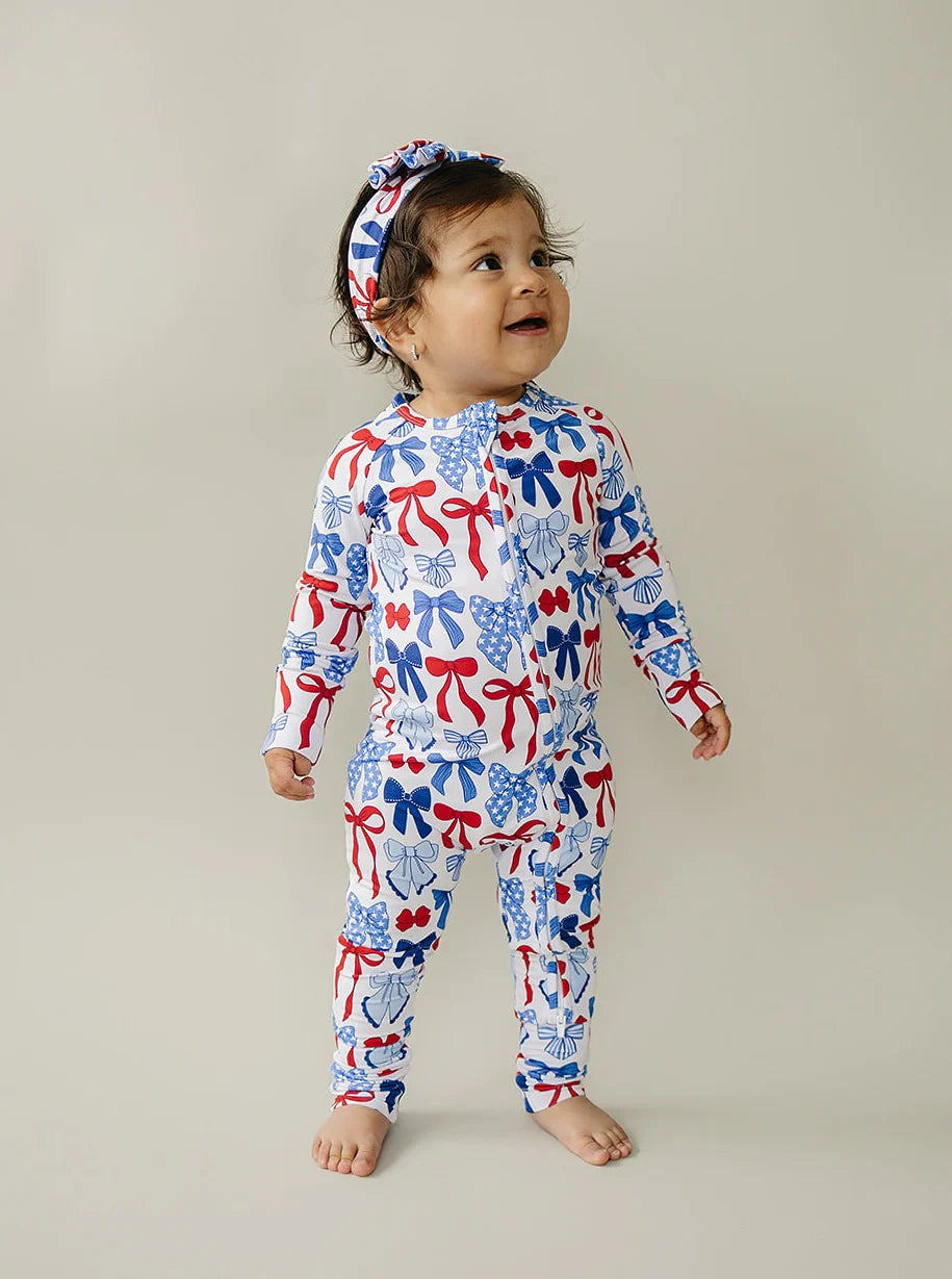 Bamboo Red, White, & Bows Zippy Sleeper