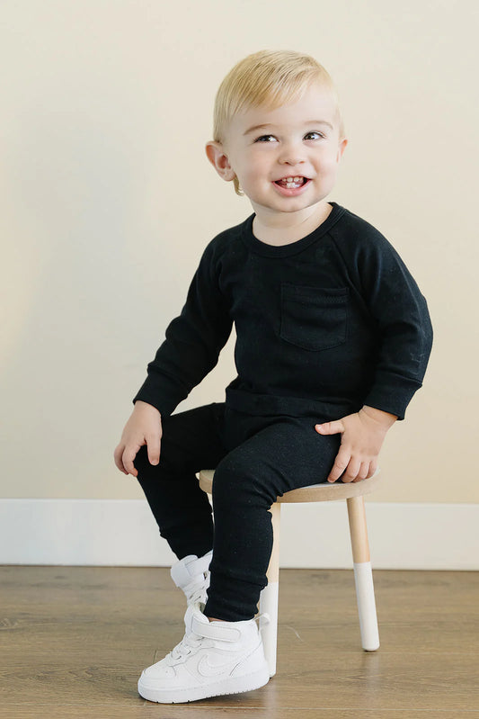 Levitt Jet Black Lounge Set