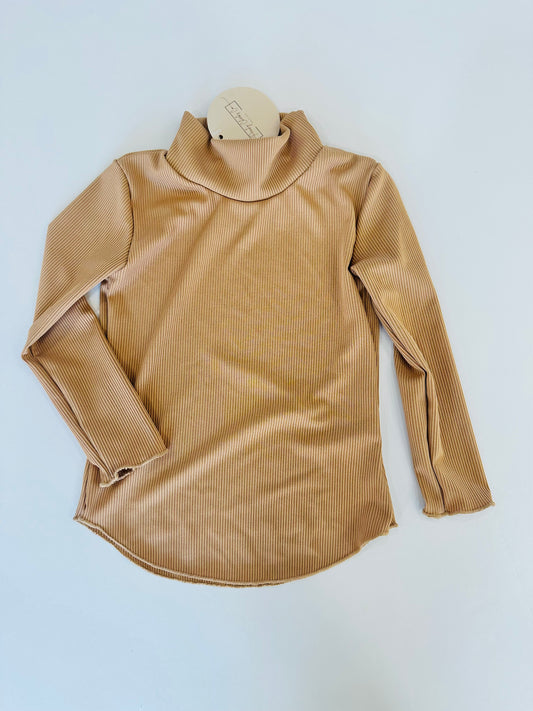 Sand Ribbed + Curve Hem Turtleneck 2T RTS
