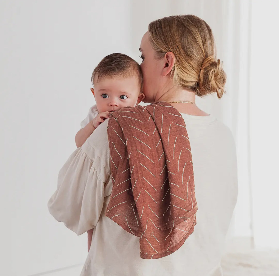 Itzy Ritzy Breastfeeding Boss / Swaddle - Rust Mudcloth