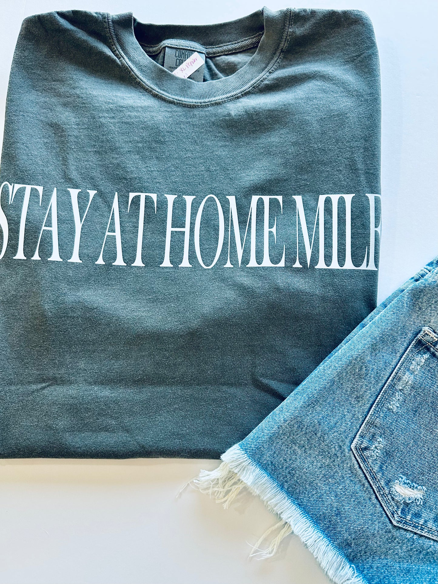 Stay At Home MILF CC Pepper Tee XL