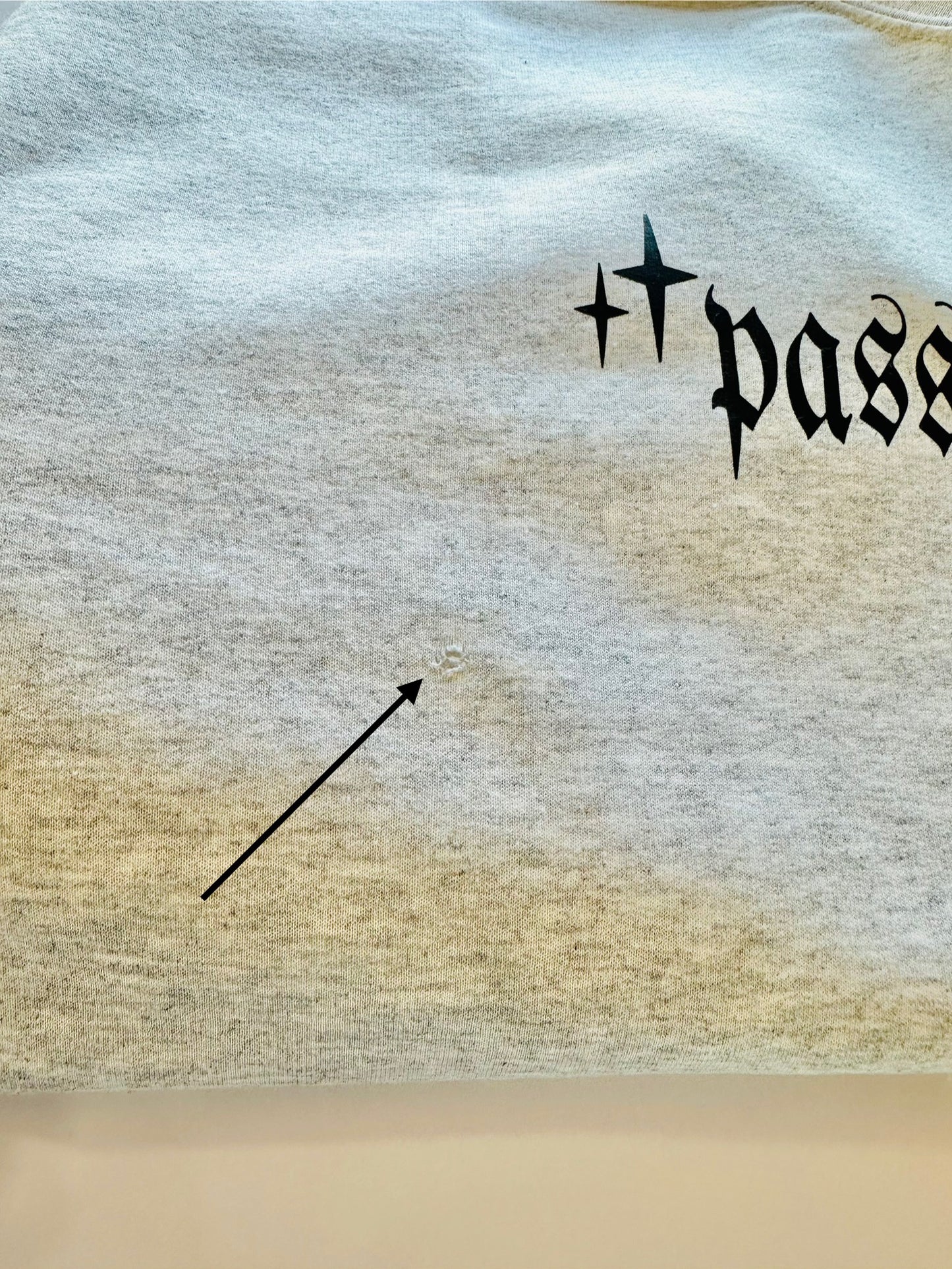 Passenger Problem Crew Ash Gildan 2XL DAMAGE (2nd Photo - Tiny Hole