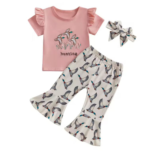 Pink Duck Hunting Embroidered Set