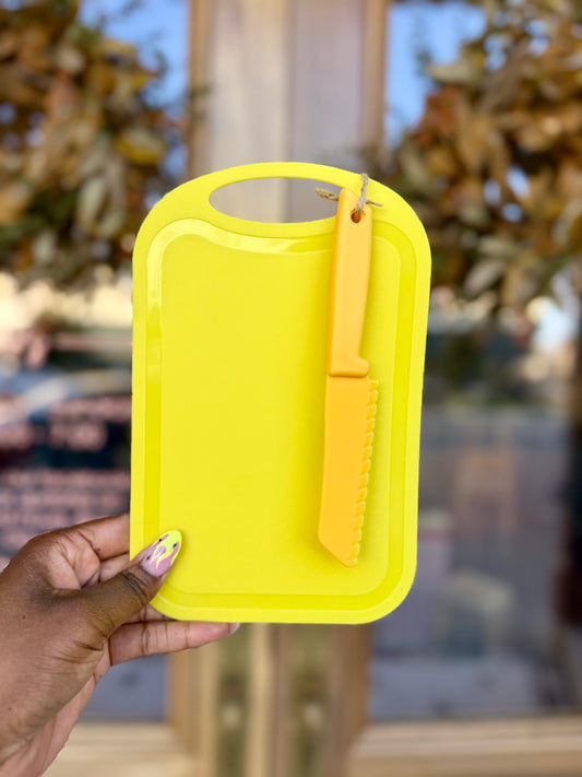 Kids Plastic Cutting Board and Matching Plastic Knife