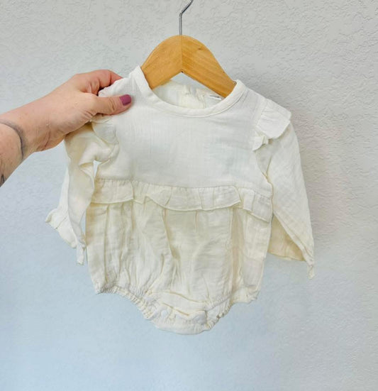 Ivory Ruffle Onesie 0/3M