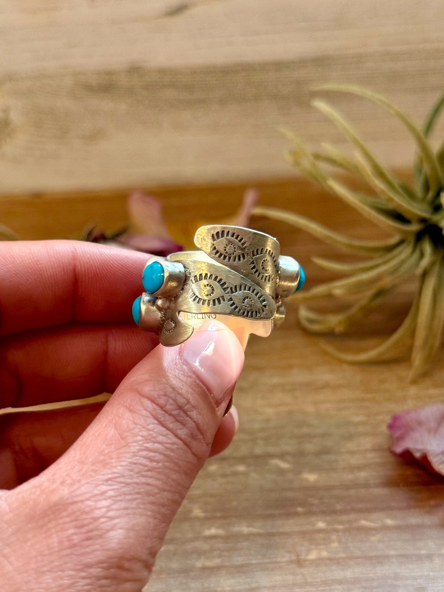 Kingman Turquoise Longhorn Sterling Silver Ring – Adjustable (Fits 8+)