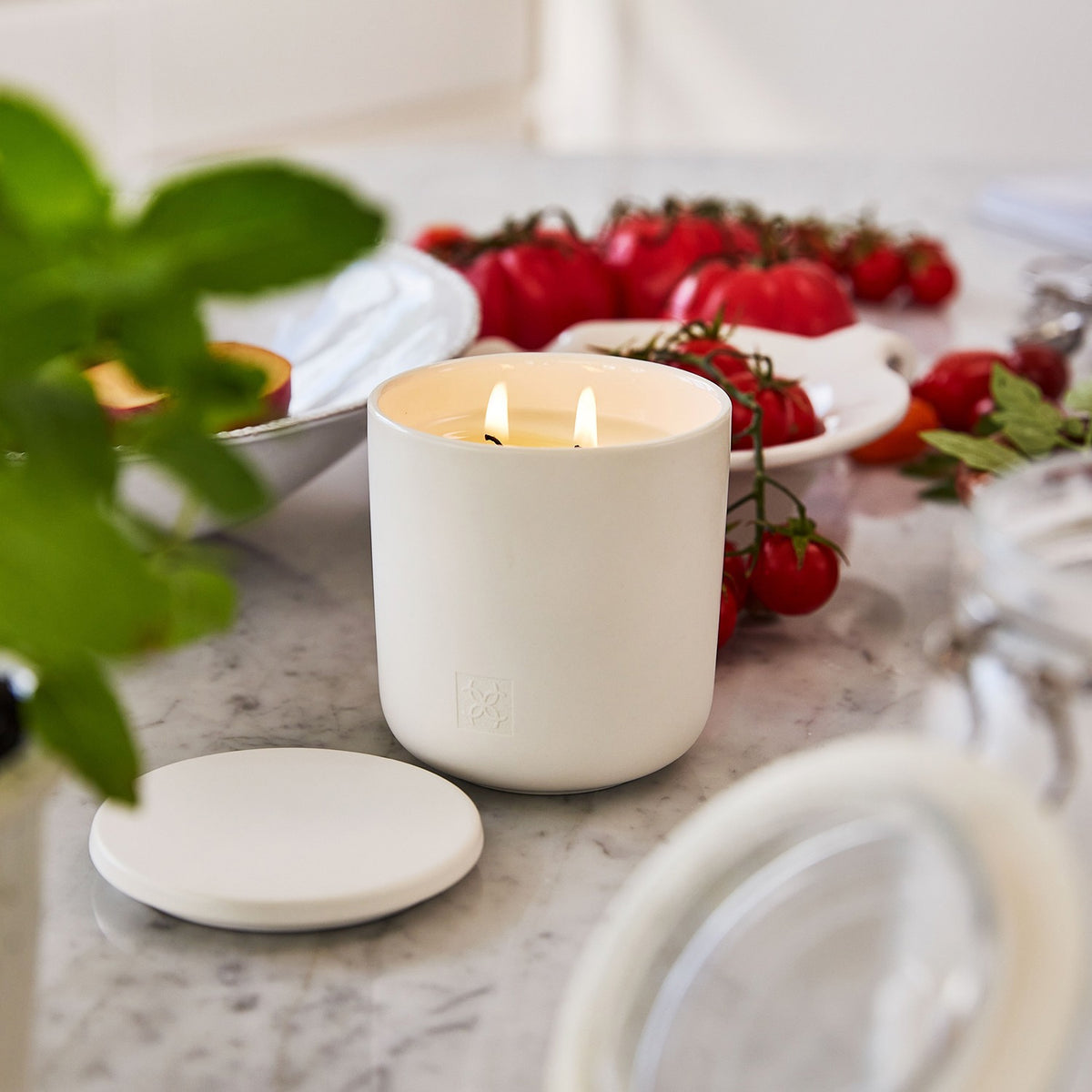 10.6 oz. Candle - LYCHEE & ROSE